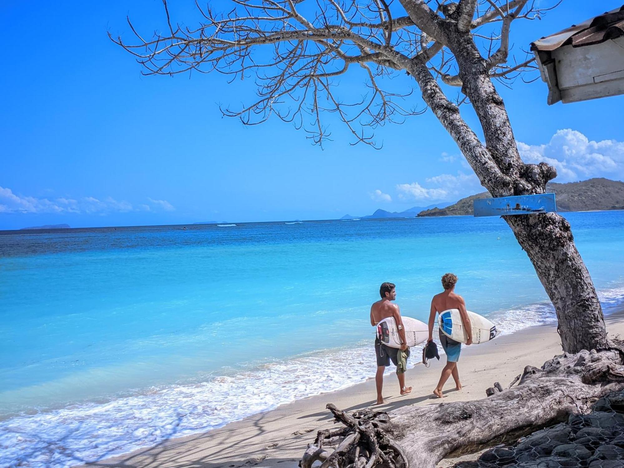 Myamo Beach Lodge Jereweh Eksteriør bilde