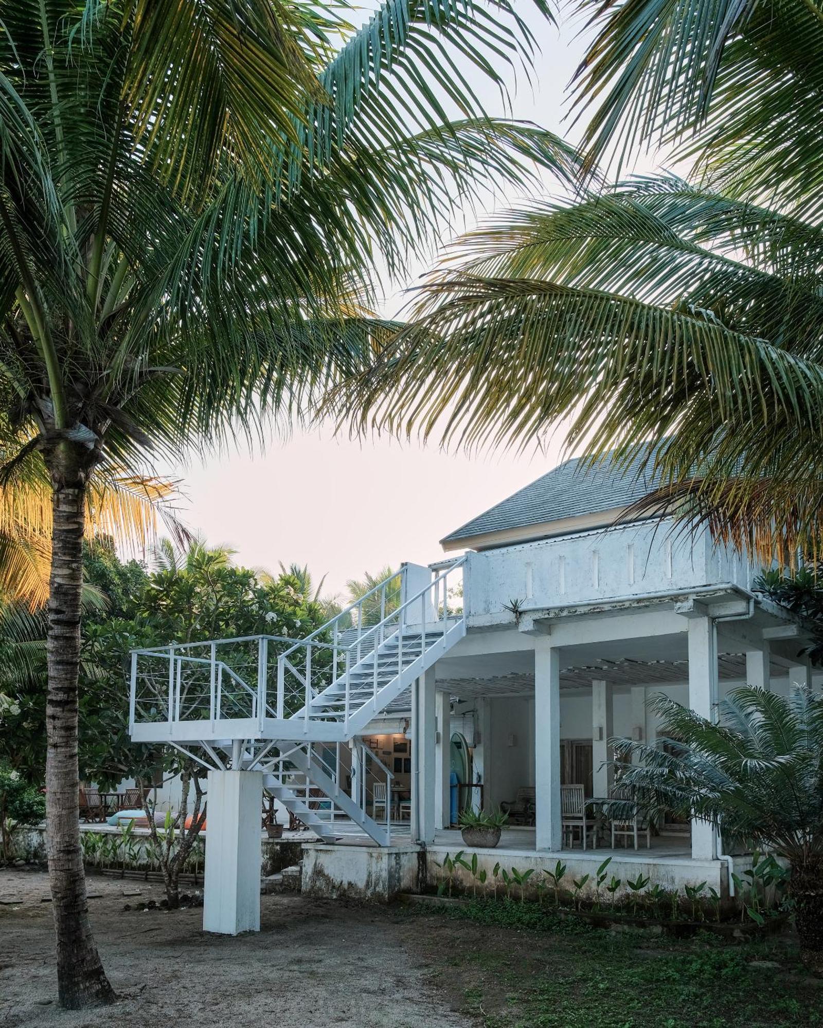 Myamo Beach Lodge Jereweh Eksteriør bilde