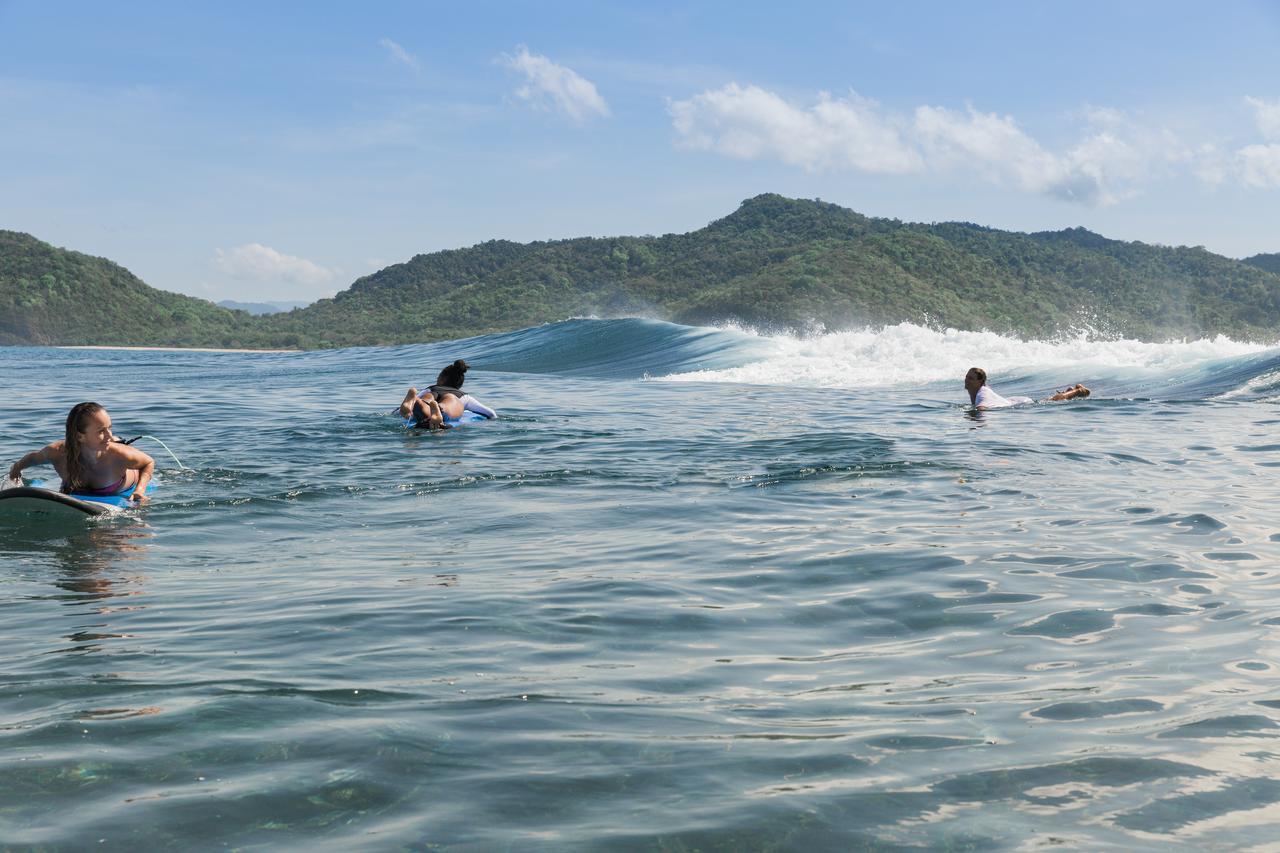 Myamo Beach Lodge Jereweh Eksteriør bilde